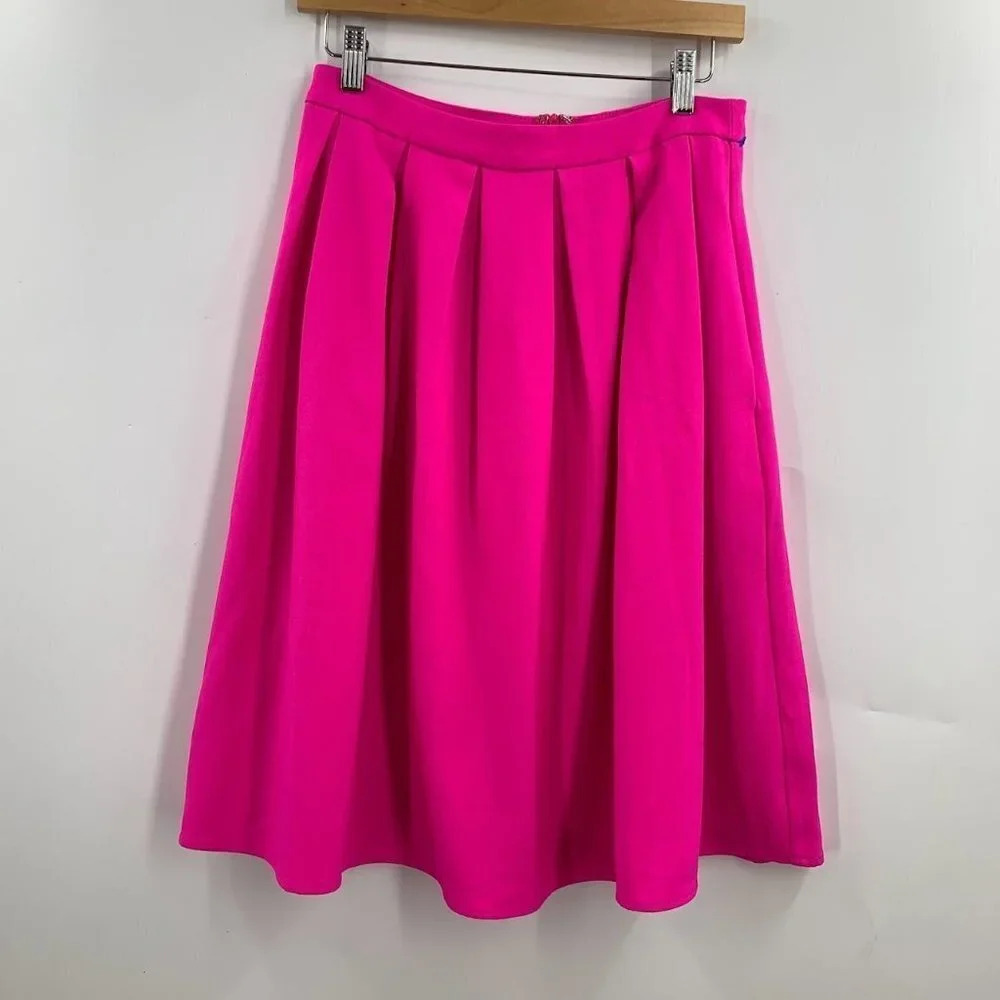 Lulu's Women's‎ Pleated Flowing Rear Zip Mini Skirt Size S